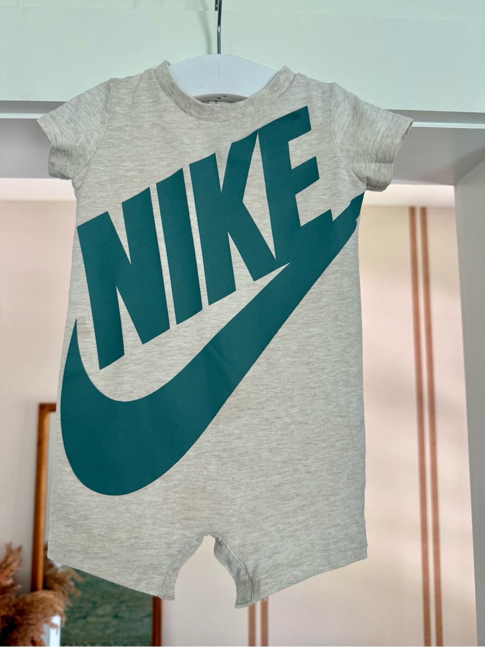 Nike Boys Romper Sz 6 Months Like New